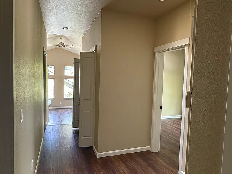 319 SW Chukar Ln — Photo 14