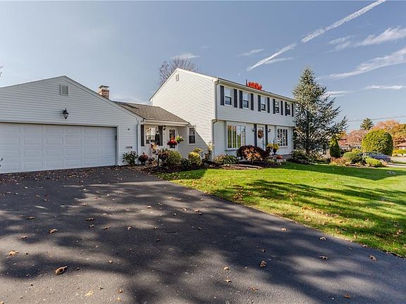 2nd image of 46 Larkspur Dr