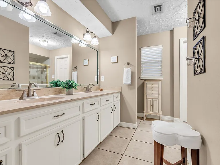24102 Northcrest Dr — Photo 12