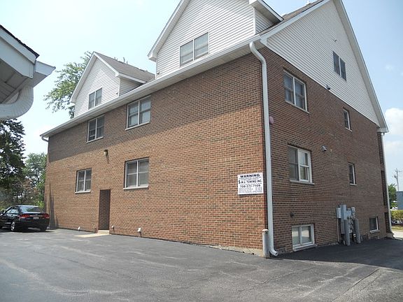 2nd image of 16651 Theresa Ln