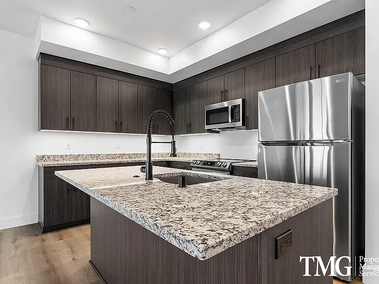 Vintage Park Townhomes — Photo 56