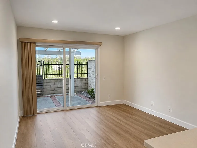 24612 Zena Ct — Photo 9