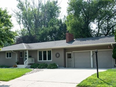 1809 5th St S, Fargo, ND, 58103