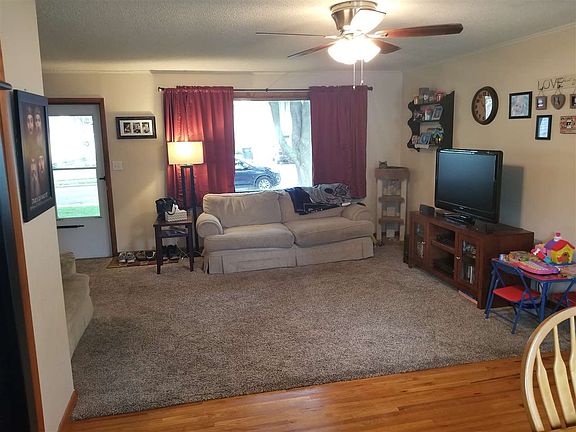4th image of 211 Adams Pl