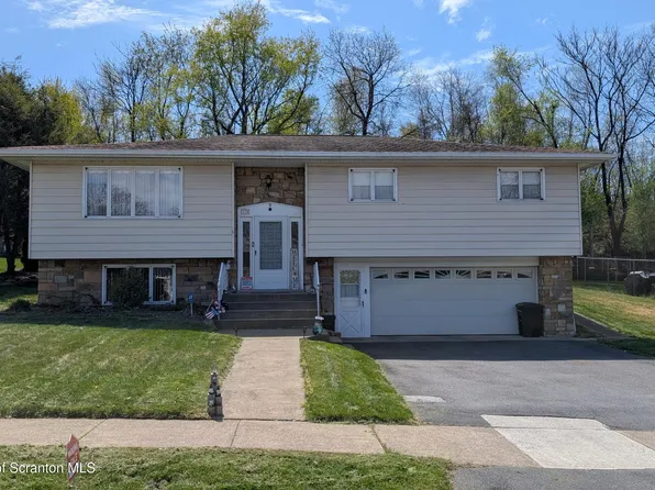 618 Shirley Ln, Dunmore, PA 18512