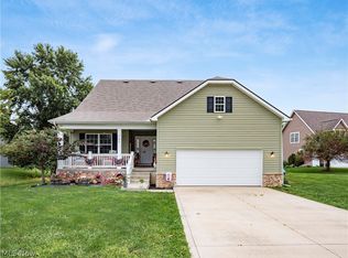 792 Francis Dr, Heath, OH 43056