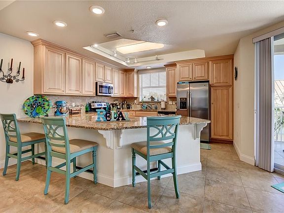 5th image of 5 N Causeway Unit 207
