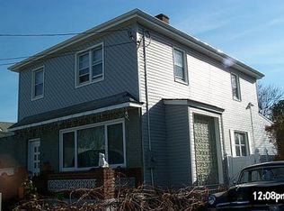 4 Fairway Dr, Inwood, NY 11096