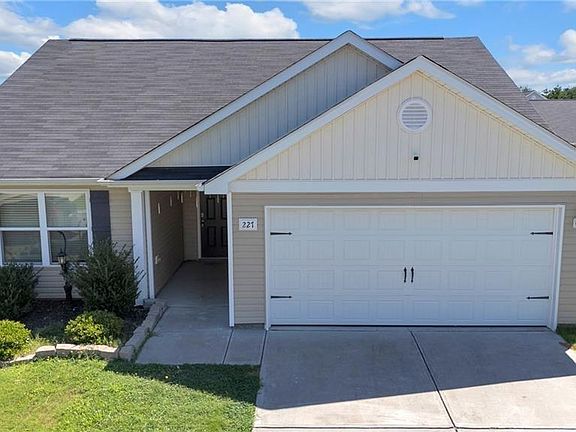 2nd image of 227 Kendall Dr