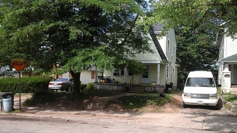 2nd image of 1229 Linda Vista Ave