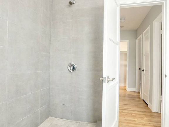 5th image of 1245 N Crescent Heights Blvd