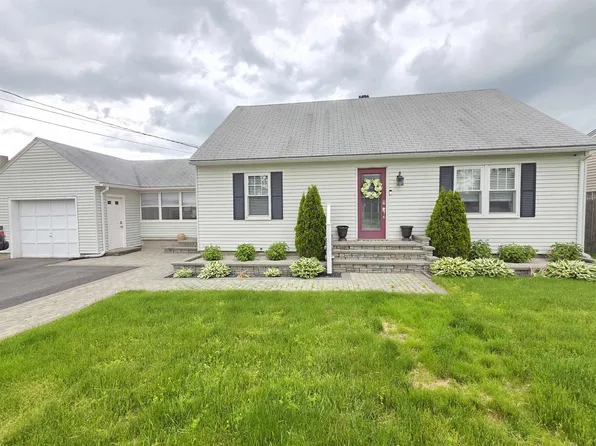 42 Lund Street, Nashua, NH 03060
