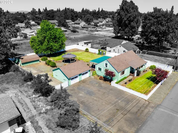 688 Ruskin St, Eugene, OR 97402