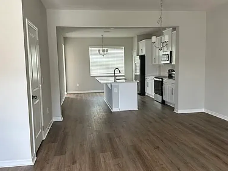 15965 Grafton Way — Photo 5