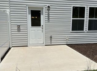 906 Falls Grove Trl, High Point, NC 27265