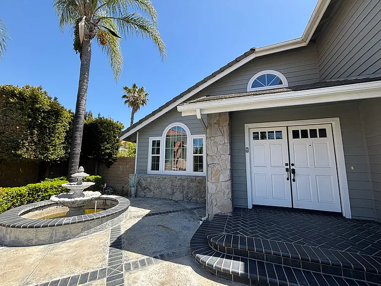 5530 Elderberry Ln — Photo 3