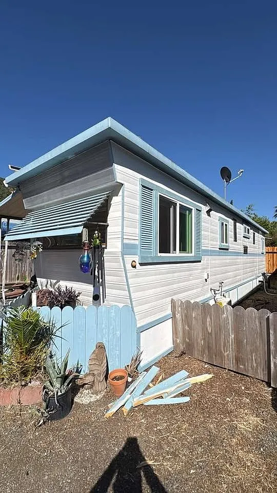 9510 Harbor Dr — Photo 1