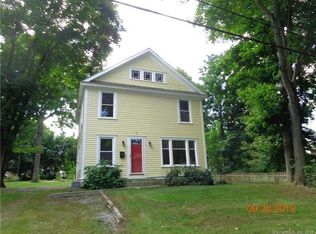 1 Payson St, Plainfield, CT 06374