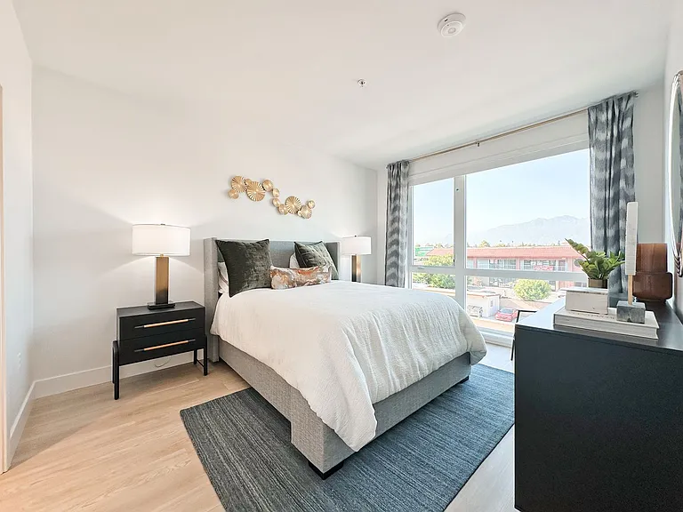 Begonia Place Luxury Apartments — Photo 60