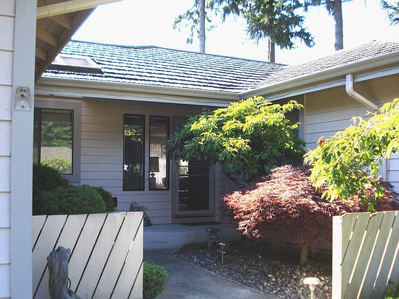 Front Entry Courtyard