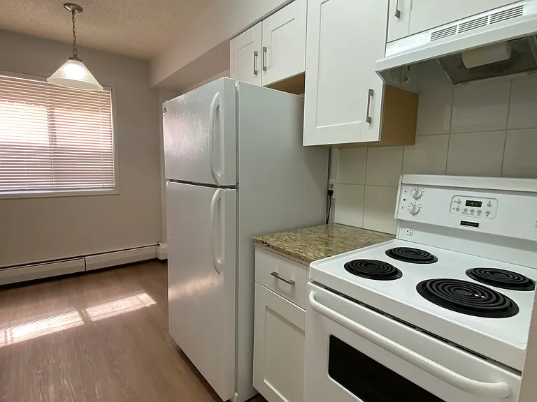 604 1st Ave NW #108 — Photo 14