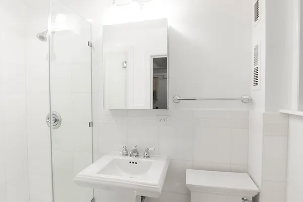 Rented by Oxford Property Group | media 23