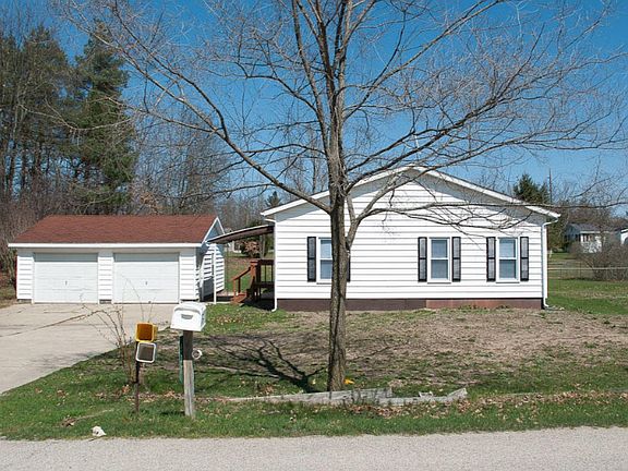 3rd image of 537 Sunset Dr