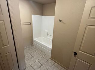 16524 Hunters Ridge Ln #C, Saint Robert, MO 65584