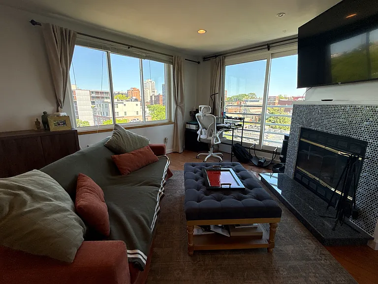 332 Franklin St #700 — Photo 9