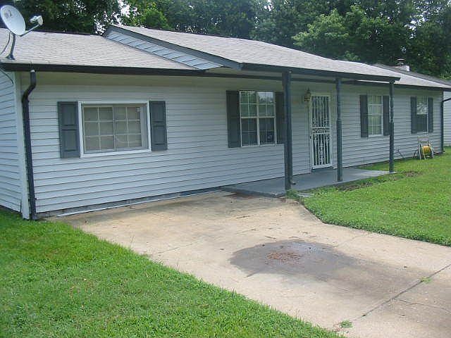 1st image of 3818 Springbloom Dr