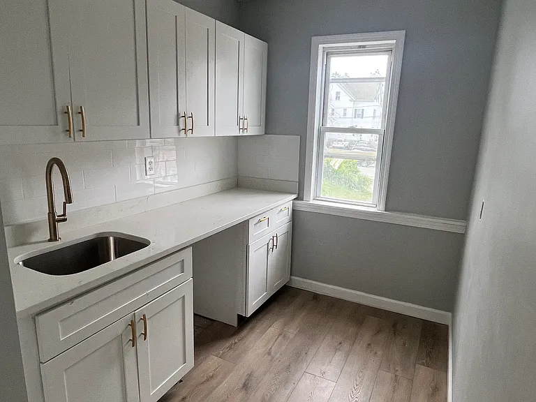 27 S Whipple St #2 — Photo 5