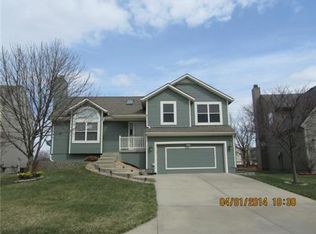 17936 W 163rd Ter, Olathe, KS 66062