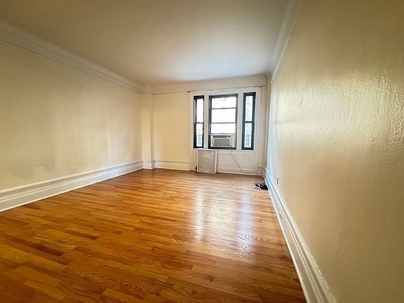 2nd image of 510 W 110th St #4O