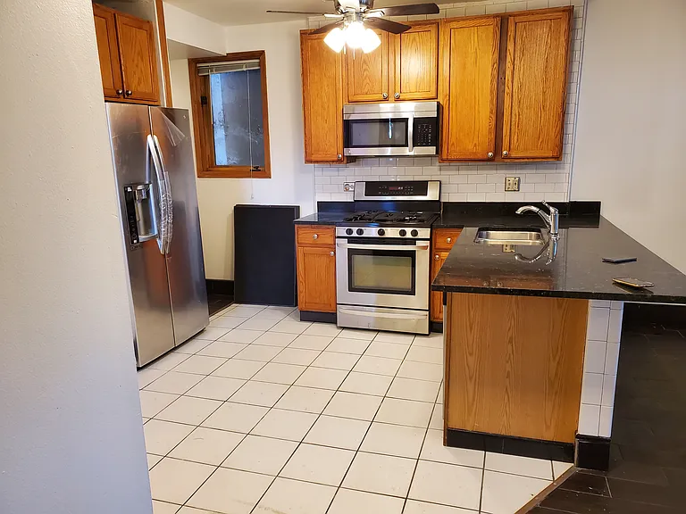 2452 W Taylor St #1 — Photo 4