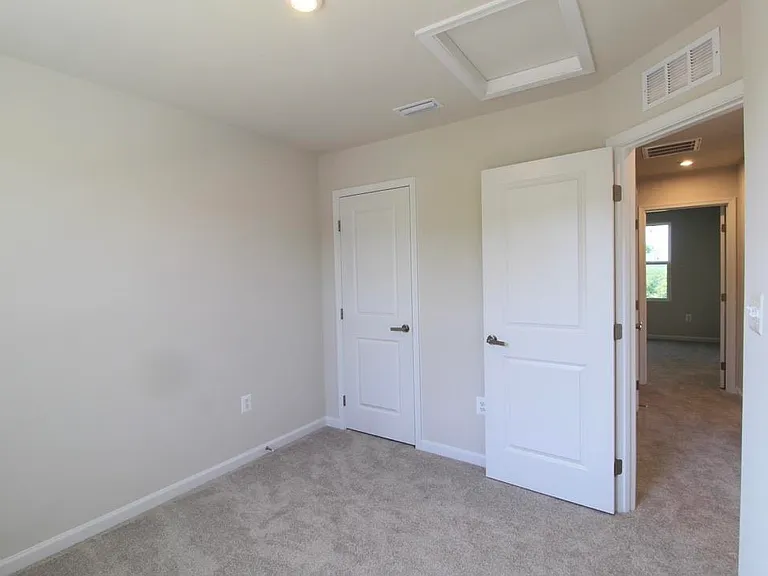 2910 Orchard Ridge Ln — Photo 32