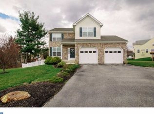 620 Hill Farm Ln, Springfield, PA 19064