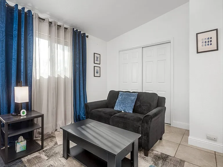 136 W Sierra Ave #2 — Photo 3