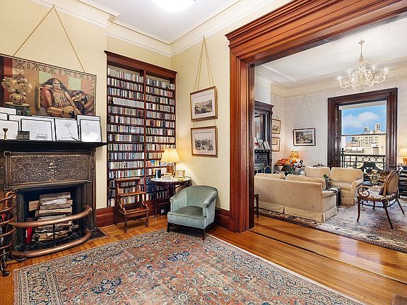 3rd image of 1 W 72nd St APT 75