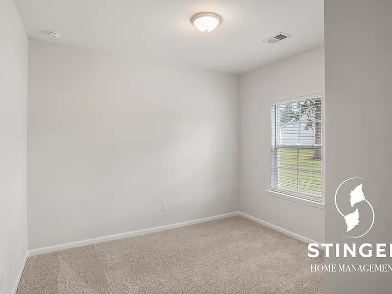 103 Grange Ln — Photo 38