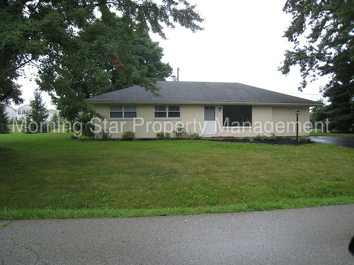 1st image of 123 Waterman Dr E