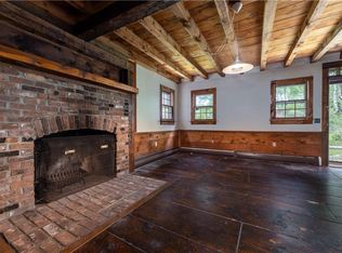 84 Skunk Hill Rd, Hope Valley, RI 02832