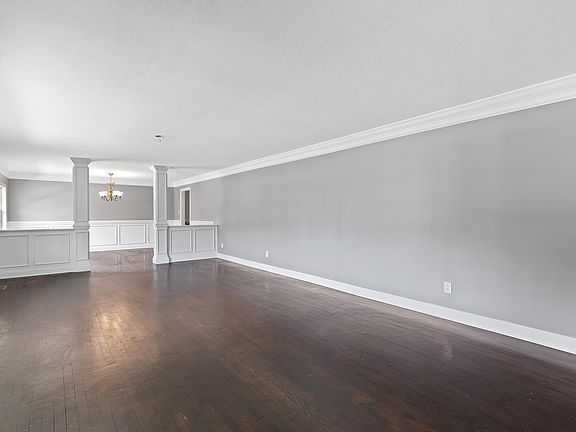 5th image of 4004 Oakwood Dr