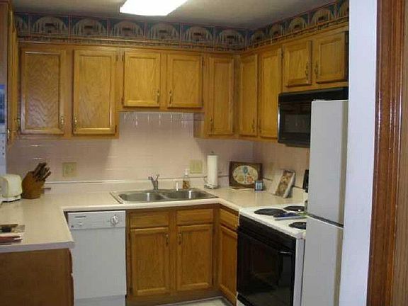 4th image of 6381 Village Oak Ct