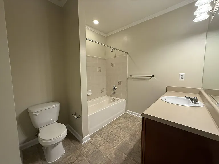 Wesley Kensington Apartments at Stonecrest — Photo 392