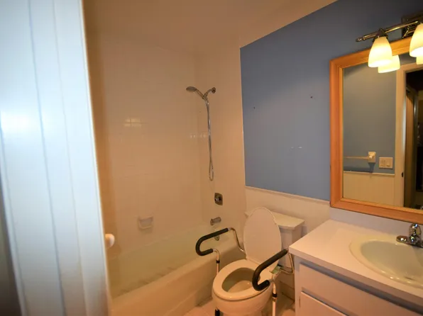 6988 NW 30th Terrace, Fort Lauderdale, FL 33309