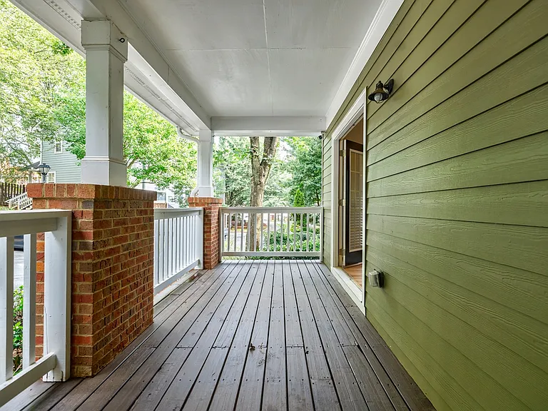 237 Carlyle Park Dr NE — Photo 31