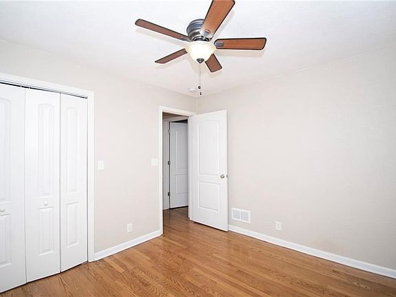 4th image of 11708 Drury Ave