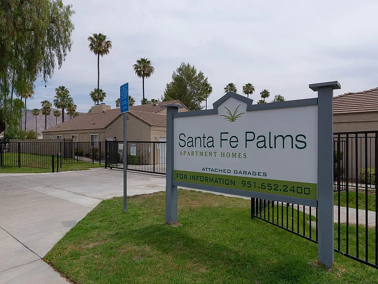 Santa Fe Palms — Photo 51