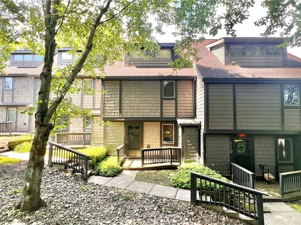 118 Holiview, Ellicottville, NY 14731