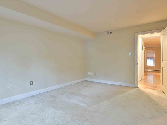 93 14th St NE-11_10062022